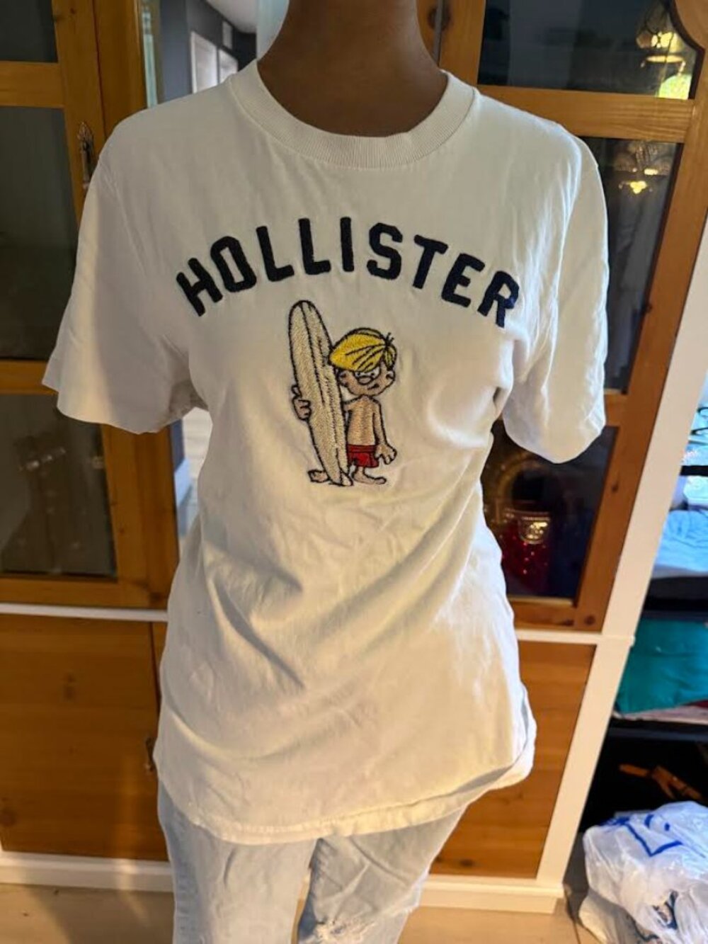 Hollister Embroidered Surfer Boy T Shirt Size XL